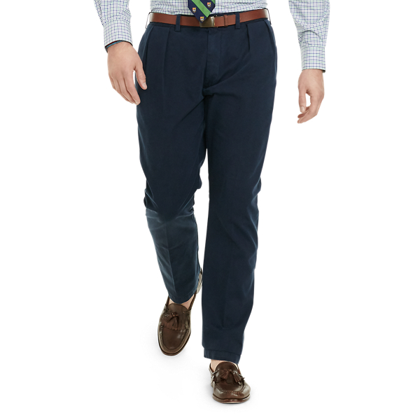 Classic Fit Pleated Chino Pant
