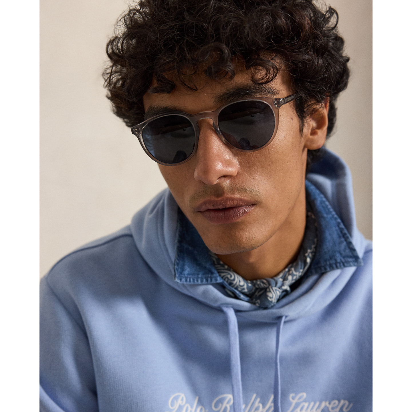 Мужские солнцезащитные очки Ralph Lauren Heritage Round Sunglasses, цвет: Блестящий серый — фото 2