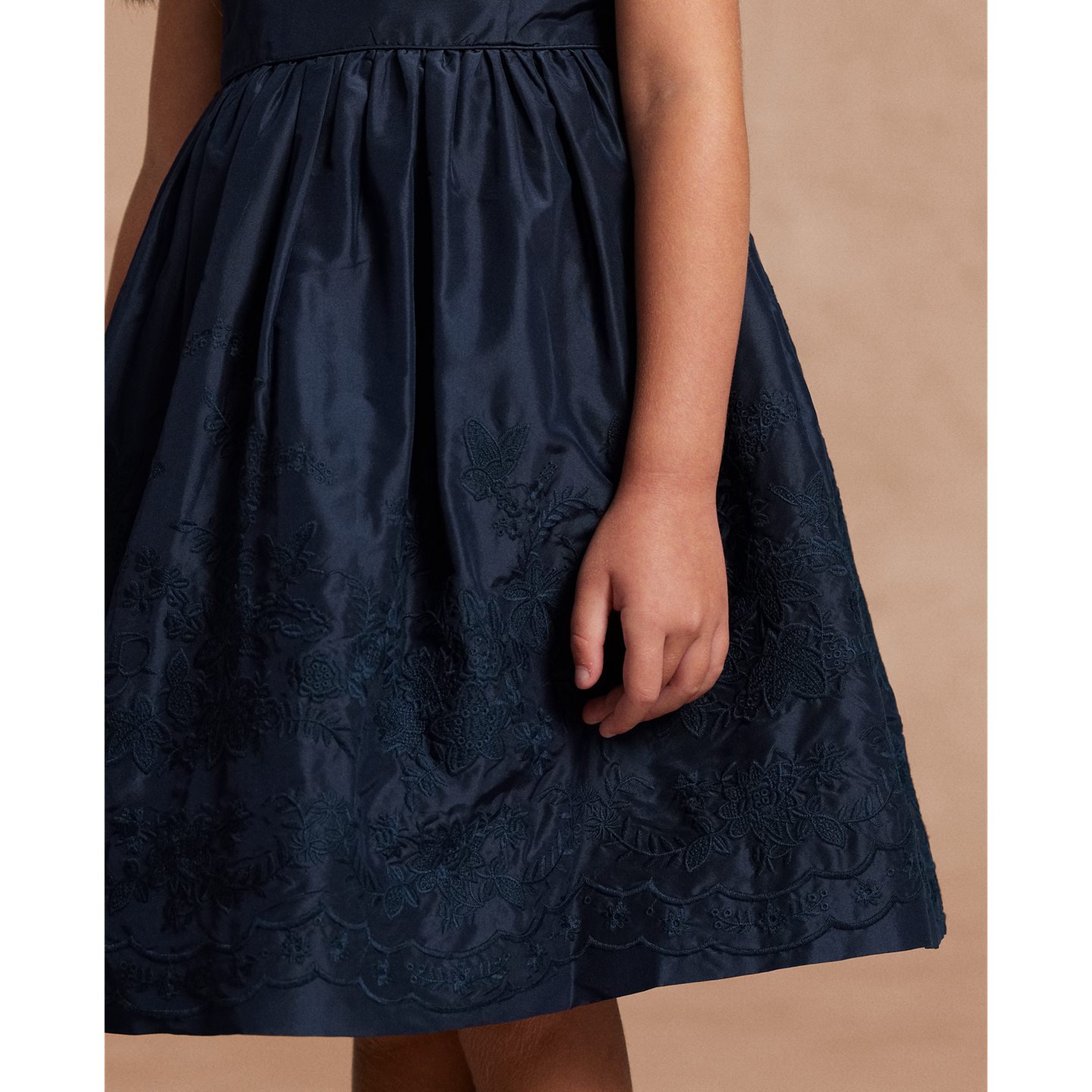 Детское платье Ralph Lauren Embroidered Silk, цвет: Тёмно-синий — фото 3