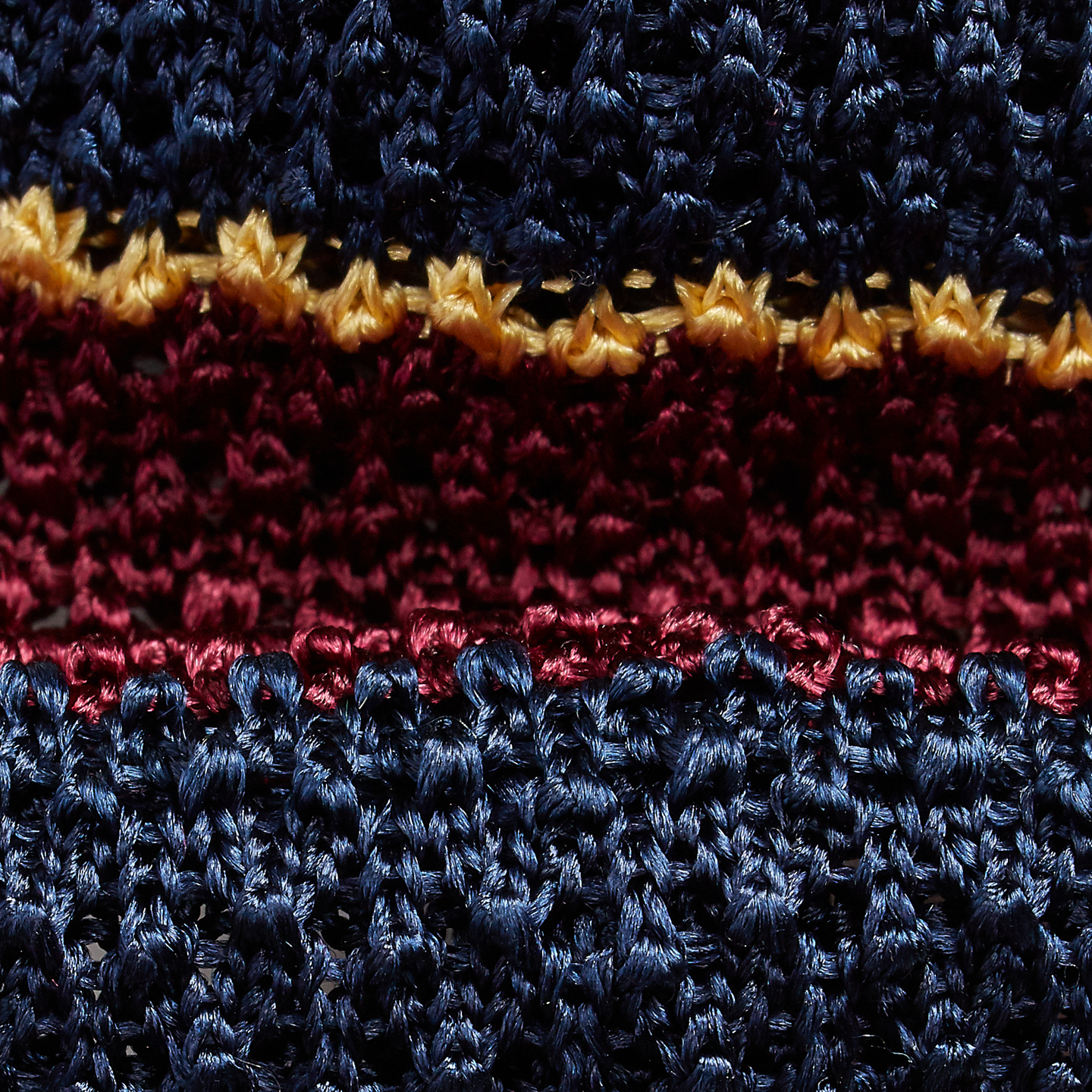 Мужской галстук Ralph Lauren Striped Knit Silk Tie, цвет: Винный / Тёмно-синий — фото 2
