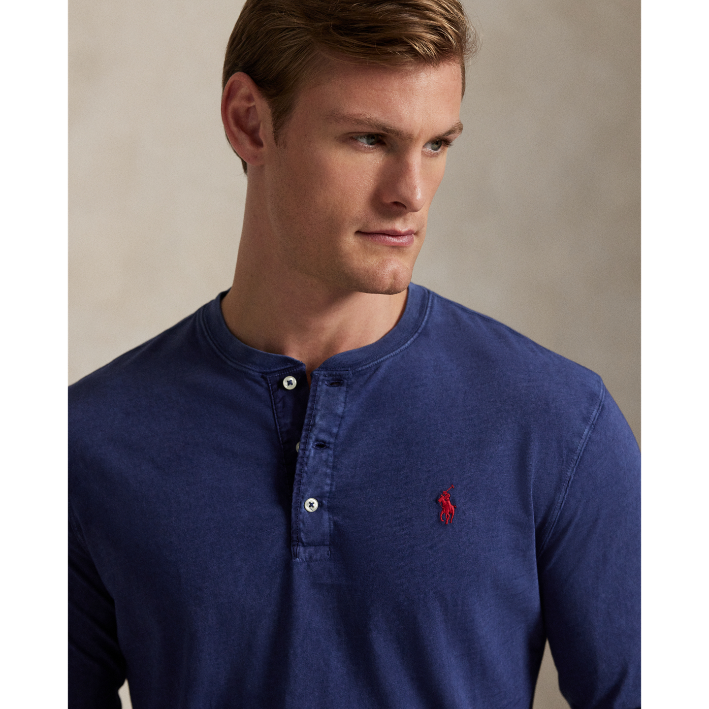 Мужская рубашка-хенли Ralph Lauren из джерси с неровной нитью, цвет: Тёмно-синий — фото 3