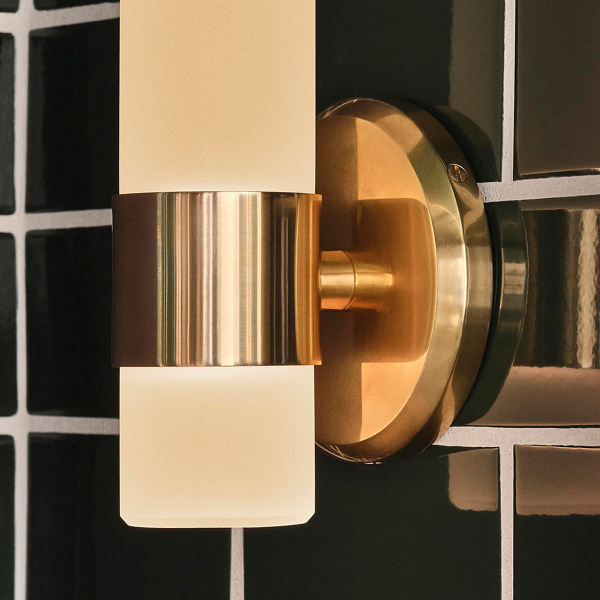 Barton Single-Arm Sconce