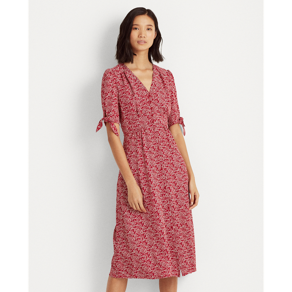 Vestido midi de crep&eacute; floral Lauren Petite en Vibrant Garnet/Cream 4