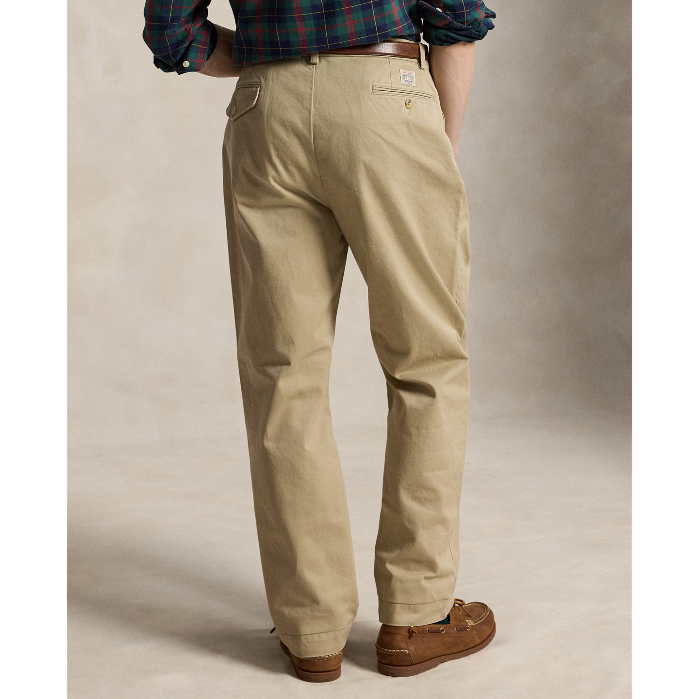 Мужские брюки Polo Ralph Lauren Whitman Relaxed Fit Pleated Chino, цвет: Хаки — фото 2