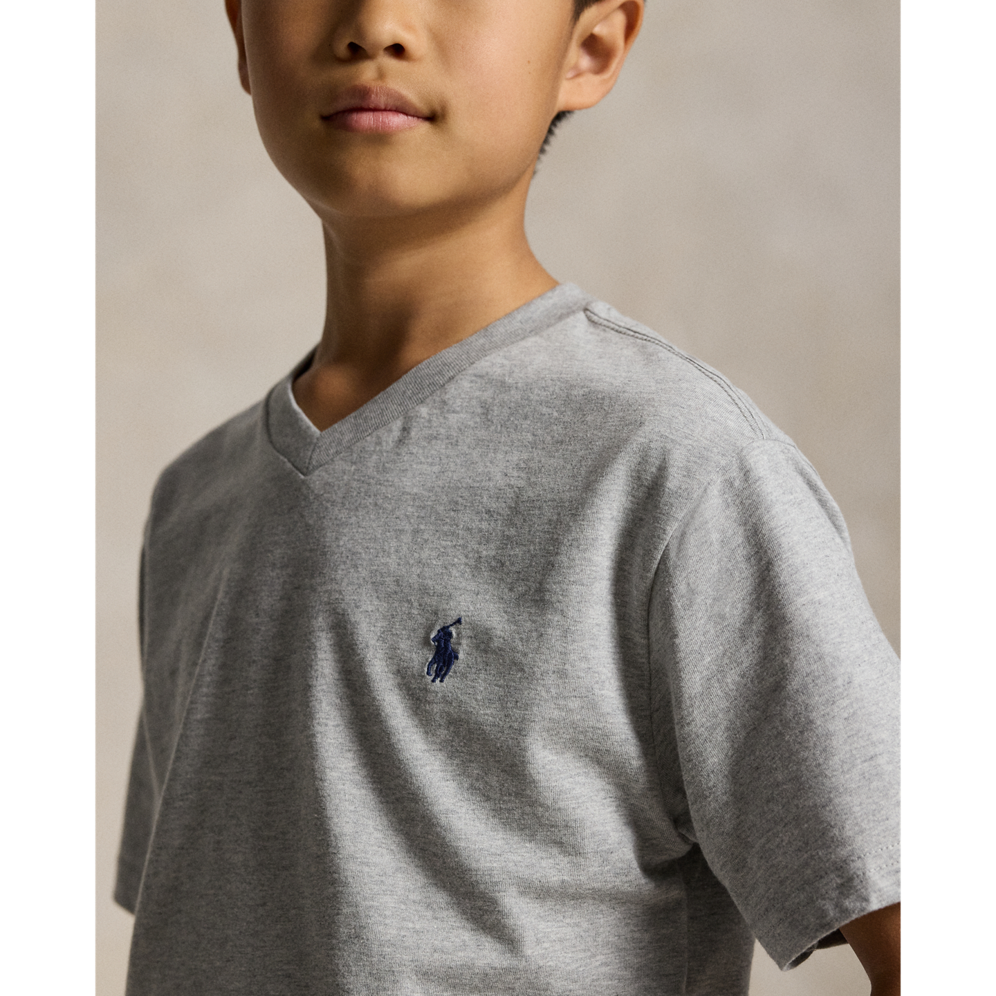Детская футболка Ralph Lauren Cotton Jersey V-Neck, цвет: Меланжевый — фото 3