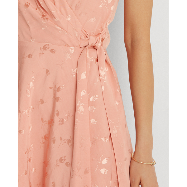 Robe sans manches fleurie en jacquard Lauren Petite en Sable rose 6