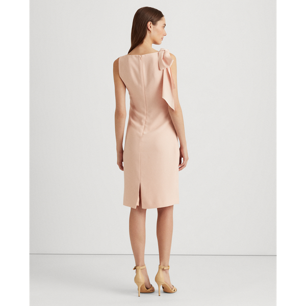 Robe de cocktail sans manches en cr&ecirc;pe Lauren en Rose p&acirc;le 5
