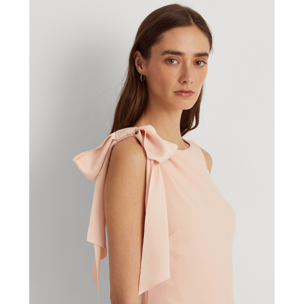 Robe de cocktail sans manches en cr&ecirc;pe Lauren en Rose p&acirc;le 7