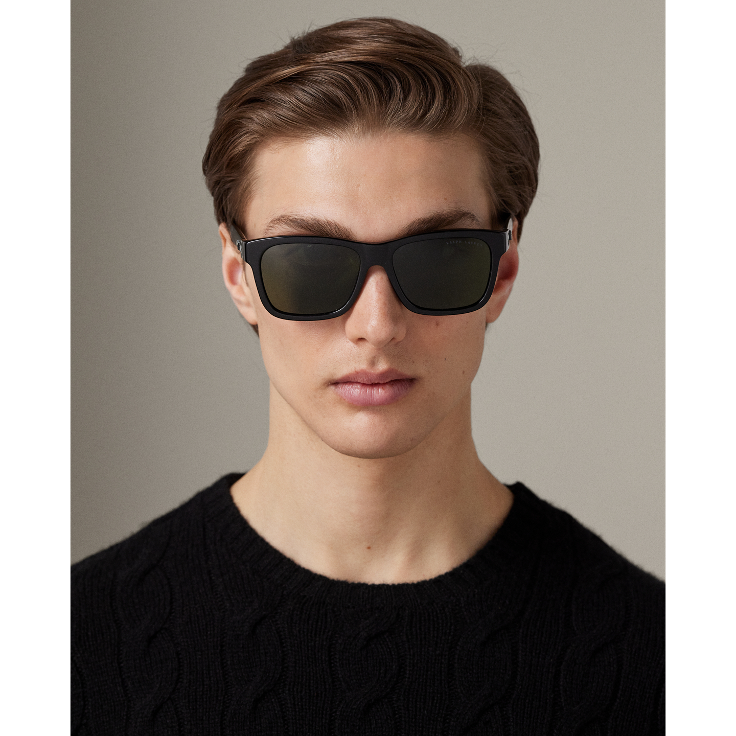Мужские солнцезащитные очки Ralph Lauren Stirrup Classic Sunglasses, цвет: Блестящий чёрный — фото 4