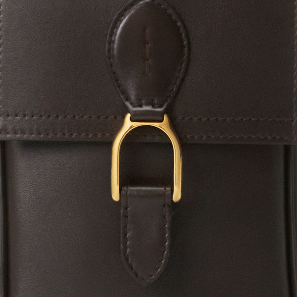 Bolso para m&oacute;vil Welington de piel Purple Label en Luggage Brown 6
