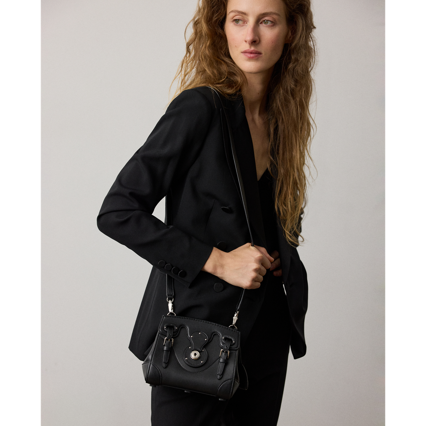 Женская сумка Ralph Lauren Soft Ricky 18 Calfskin, цвет: Чёрный — фото 6