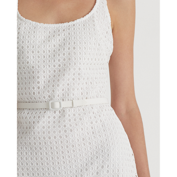 Robe ceinturée taille basse à dentelle Lauren en Blanc 6