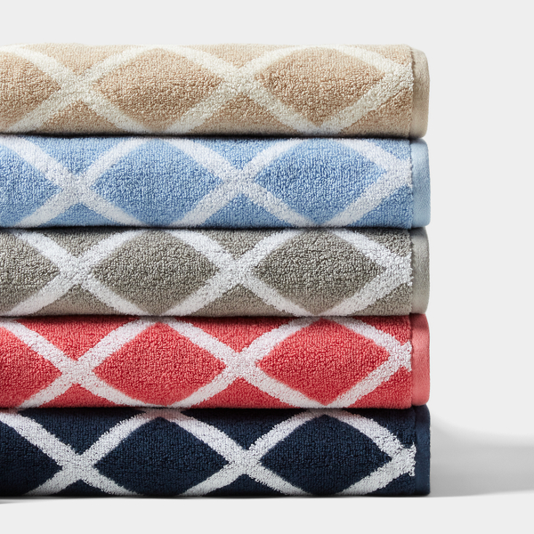 Sanders Diamond Bath Towels