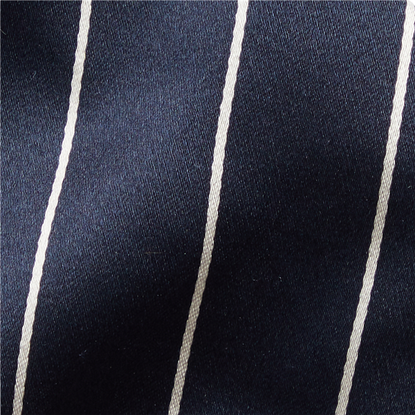 Cravate ray&eacute;e en satin Purple Label en Marine fonc&eacute; 3