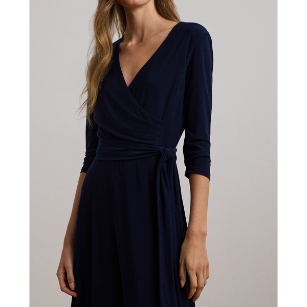 Jerseykleid mit V-Ausschnitt