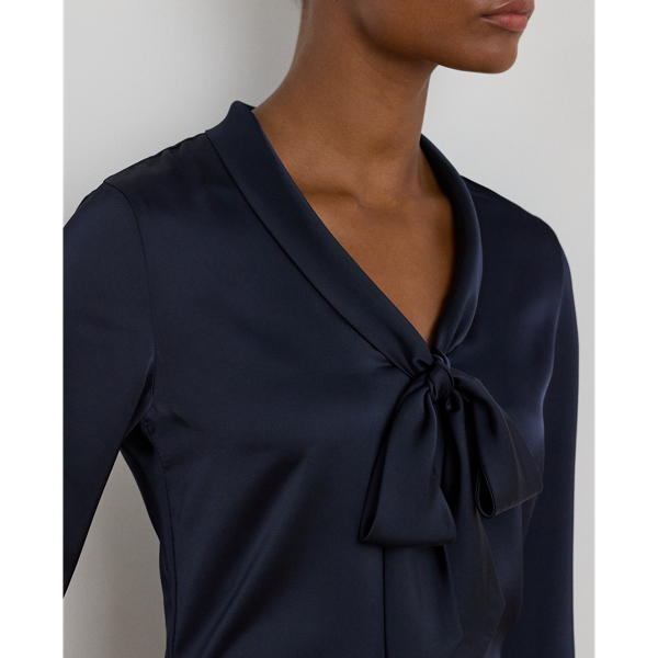 Satin-Charmeuse-Bluse mit Bindedetail