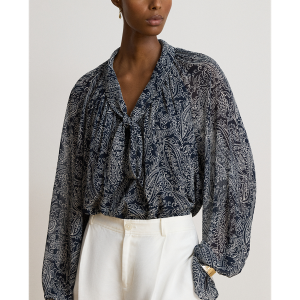Blouse lavalli&egrave;re en georgette &agrave; motif