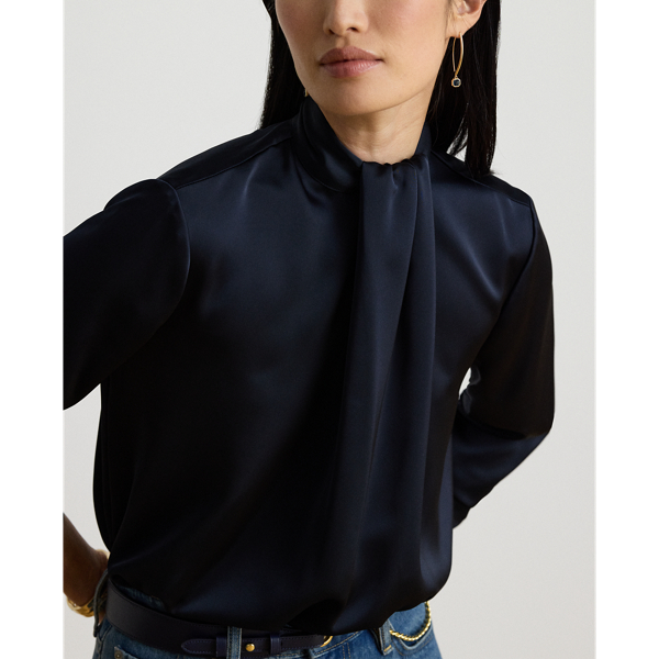 Blusa de Gola Alta em Cetim com Plissado
