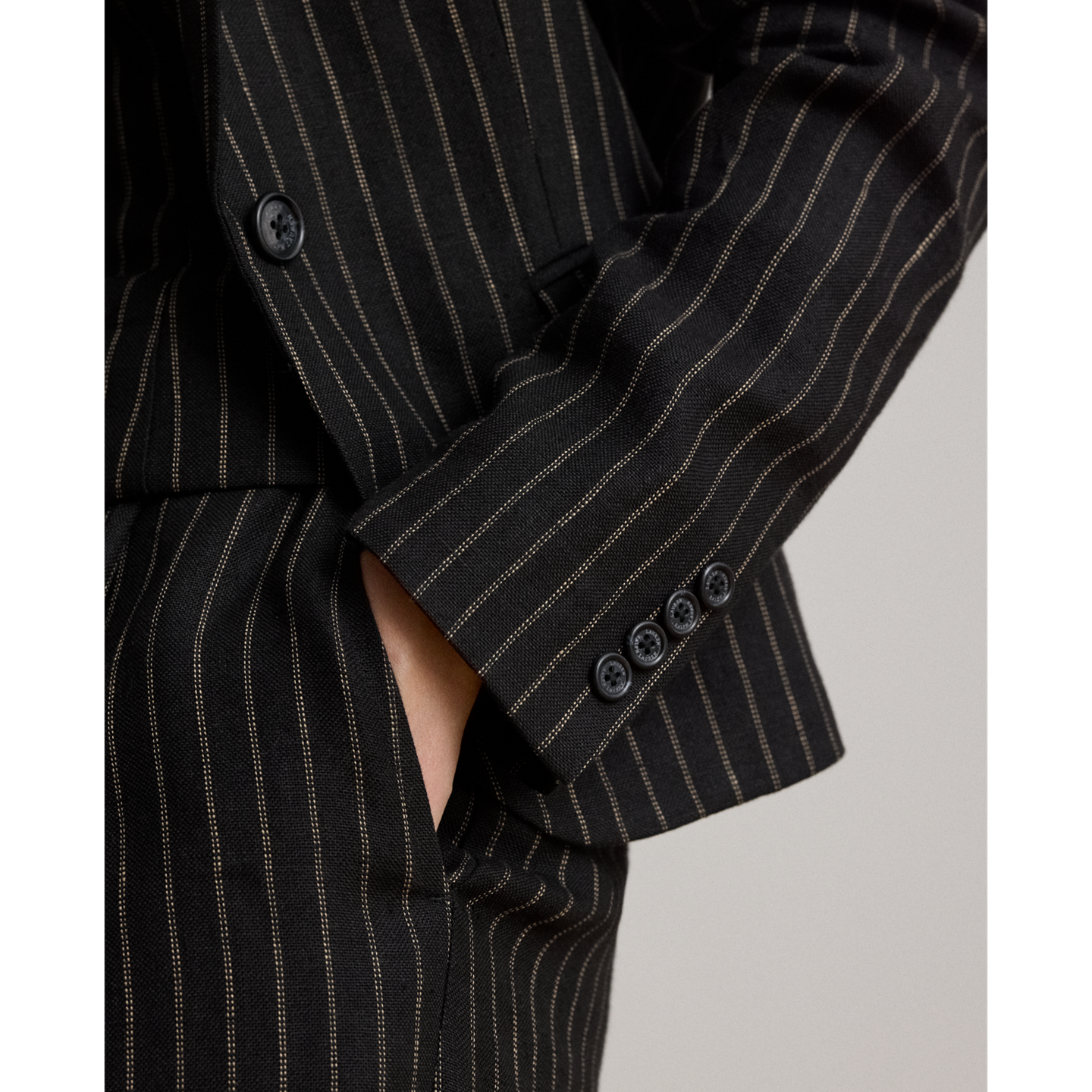 Женский пиджак Ralph Lauren Chalk-Stripe Linen Canvas, цвет: Чёрный / Рыжевато-коричневый — фото 3
