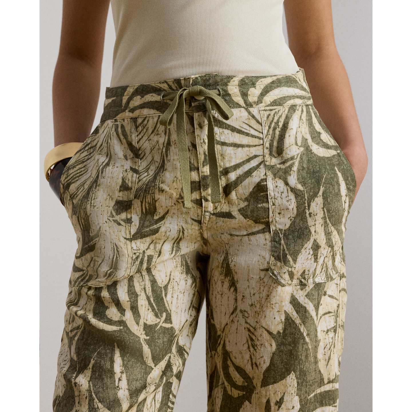 Женские брюки Ralph Lauren Palm-Frond-Print Linen Wide-Leg, цвет: Оливковый разноцветный — фото 3