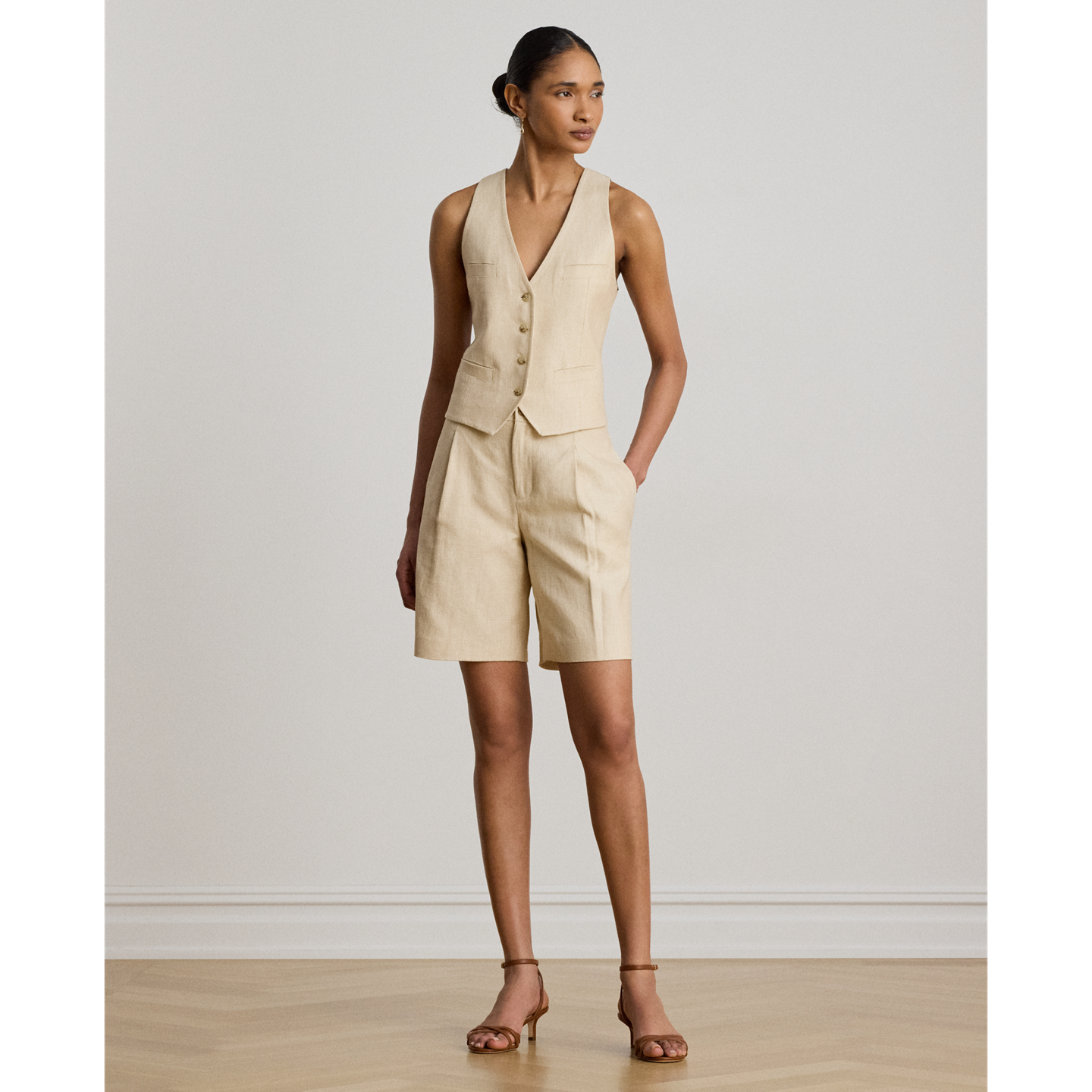 Шорты Ralph Lauren Pleated Linen-Cotton Tweed Bermuda Short, цвет: Рыжевато-коричневый / Кремовый разноцветный — фото 4
