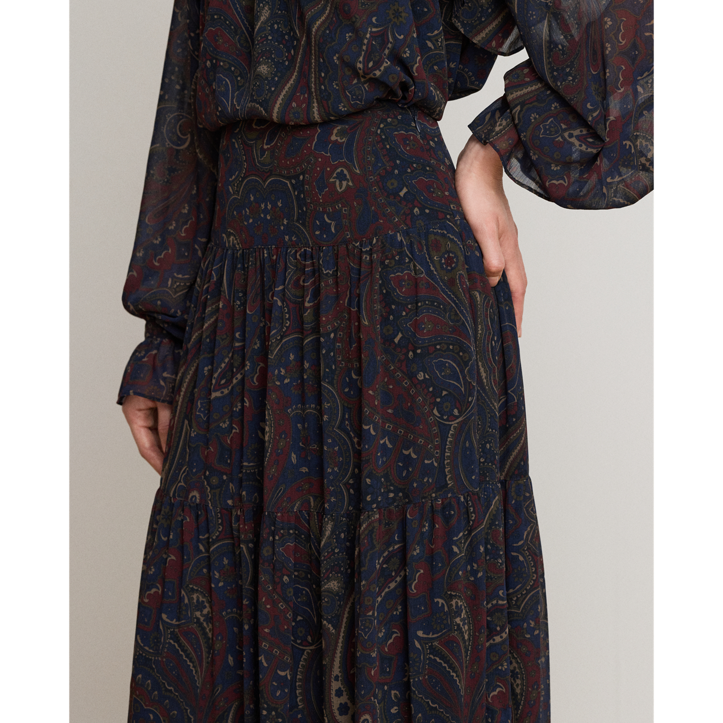 Женские юбки Ralph Lauren Paisley Georgette Tiered Maxiskirt, цвет: Тёмно-синий разноцветный — фото 2