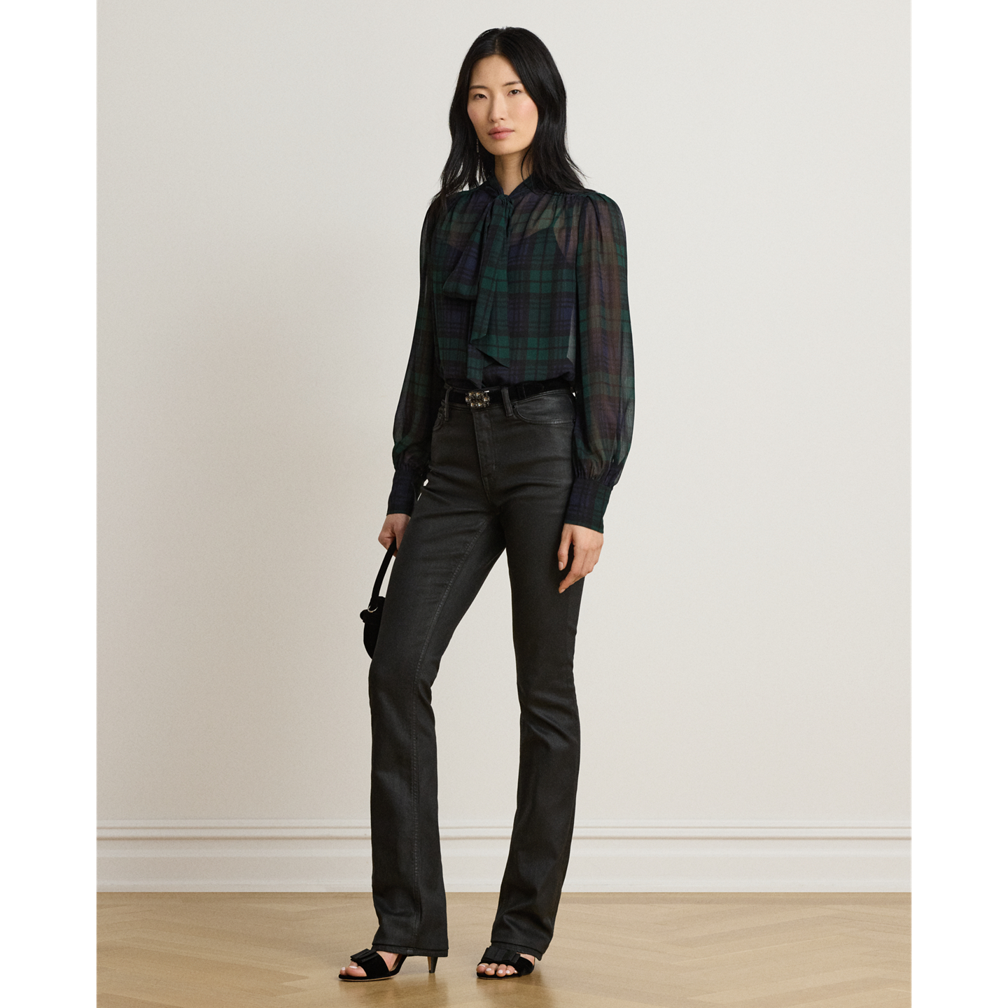 Женская блузка Ralph Lauren Black Watch Georgette Tie-Neck, цвет: Тёмно-синий / Зелёный — фото 1
