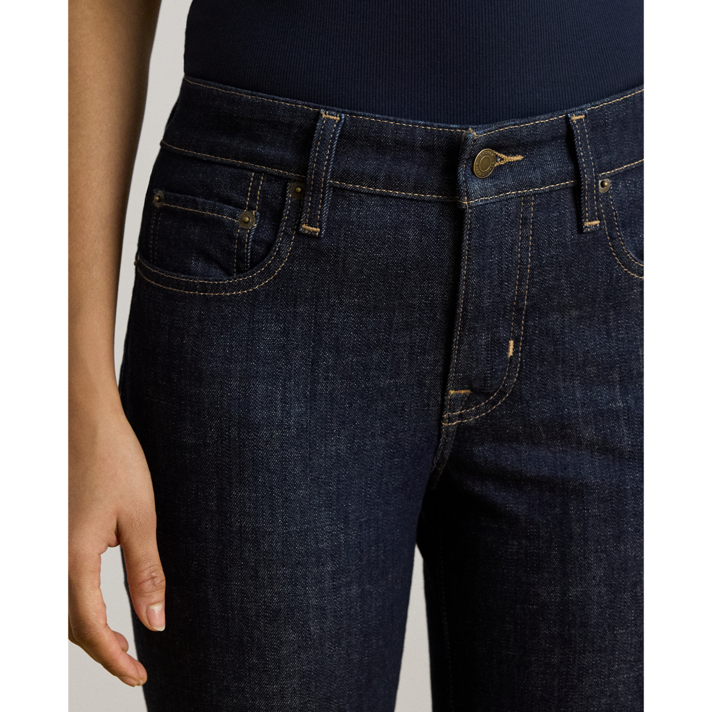 Женские джинсы Ralph Lauren Mid-Rise Slim Straight, цвет: Варёный — фото 4