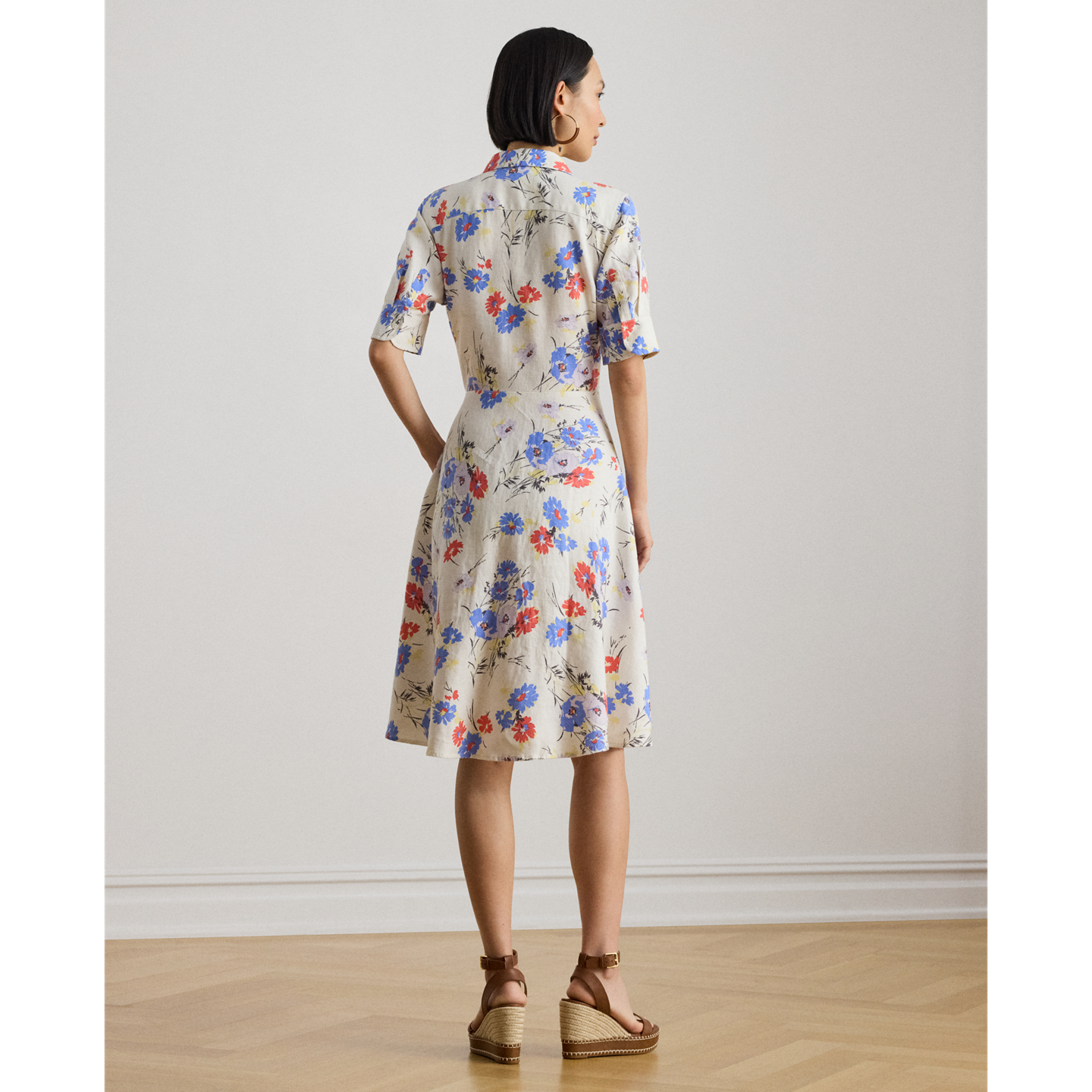 Женское платье Ralph Lauren Floral Tie-Front Linen Shirtdress, цвет: Кремовый разноцветный — фото 2