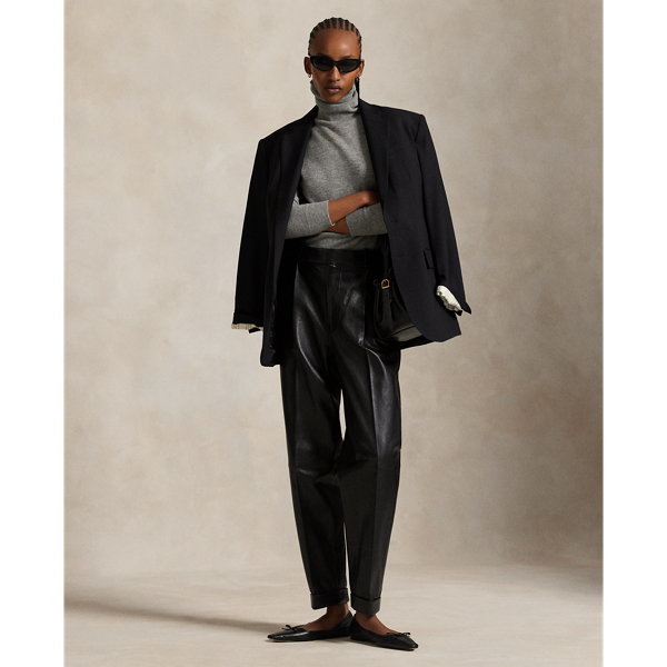 Pantalon fuselé en cuir à pinces