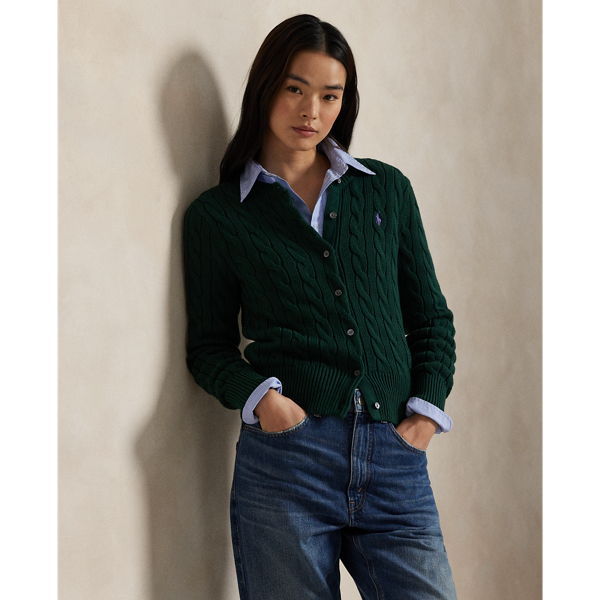 Rundhalsstrickjacke mit Zopfmuster