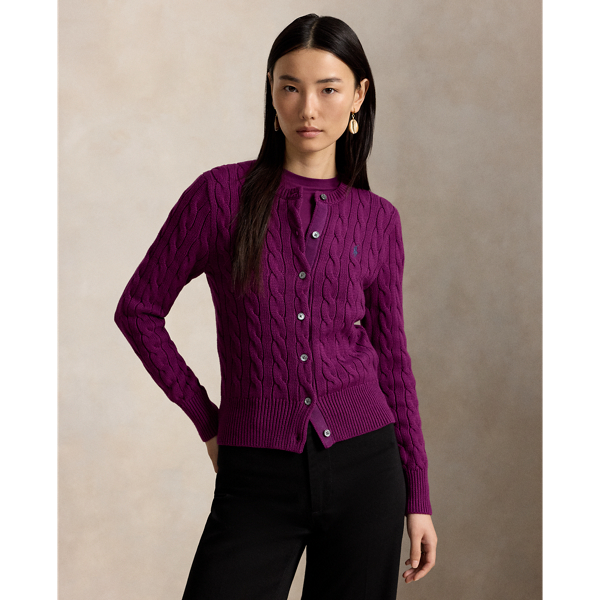Rundhalsstrickjacke mit Zopfmuster 
