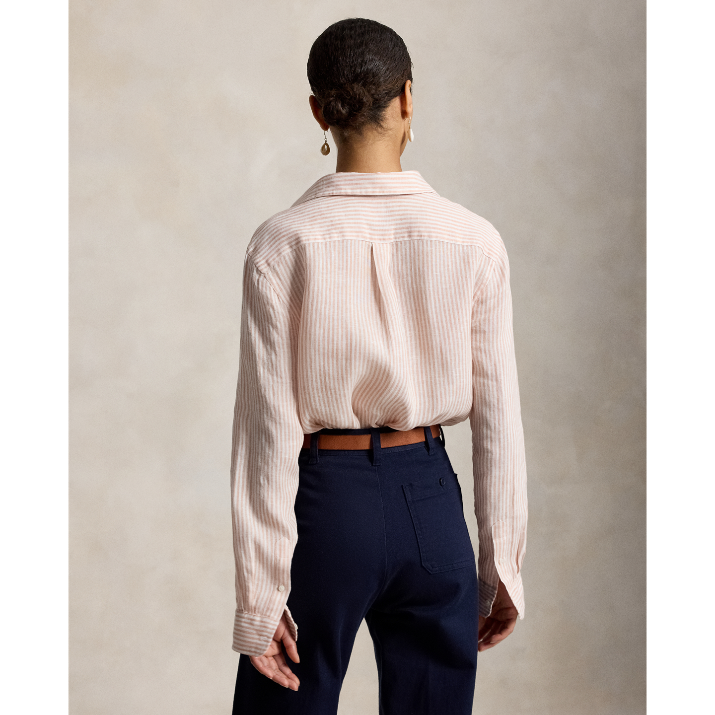 Женская рубашка Polo Ralph Lauren Classic Fit Striped Linen, цвет: Розовато-лиловый / Белый, вариант 1 — фото 2