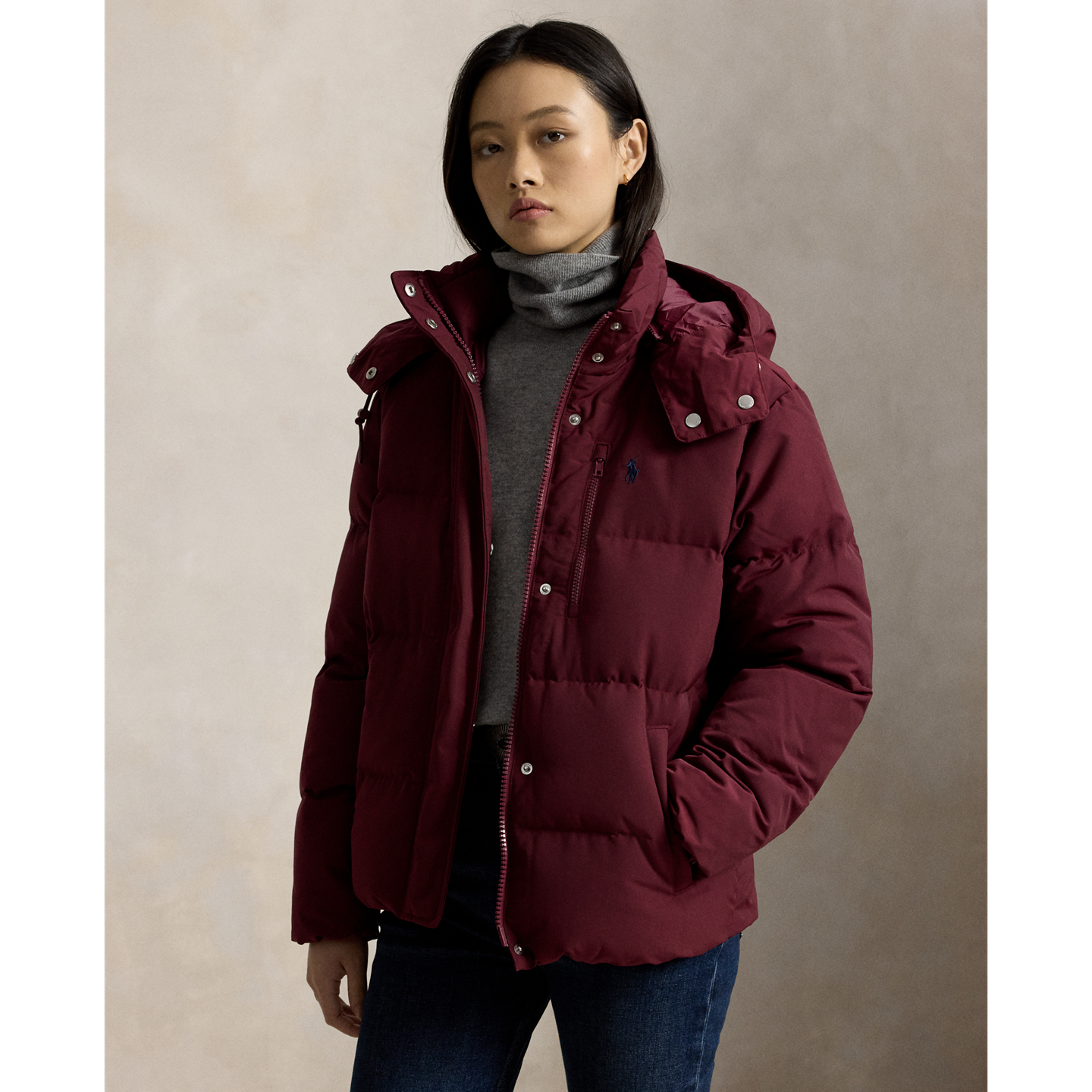 Женская куртка Ralph Lauren Mid-Weight Down Puffer, цвет: Винный — фото 5