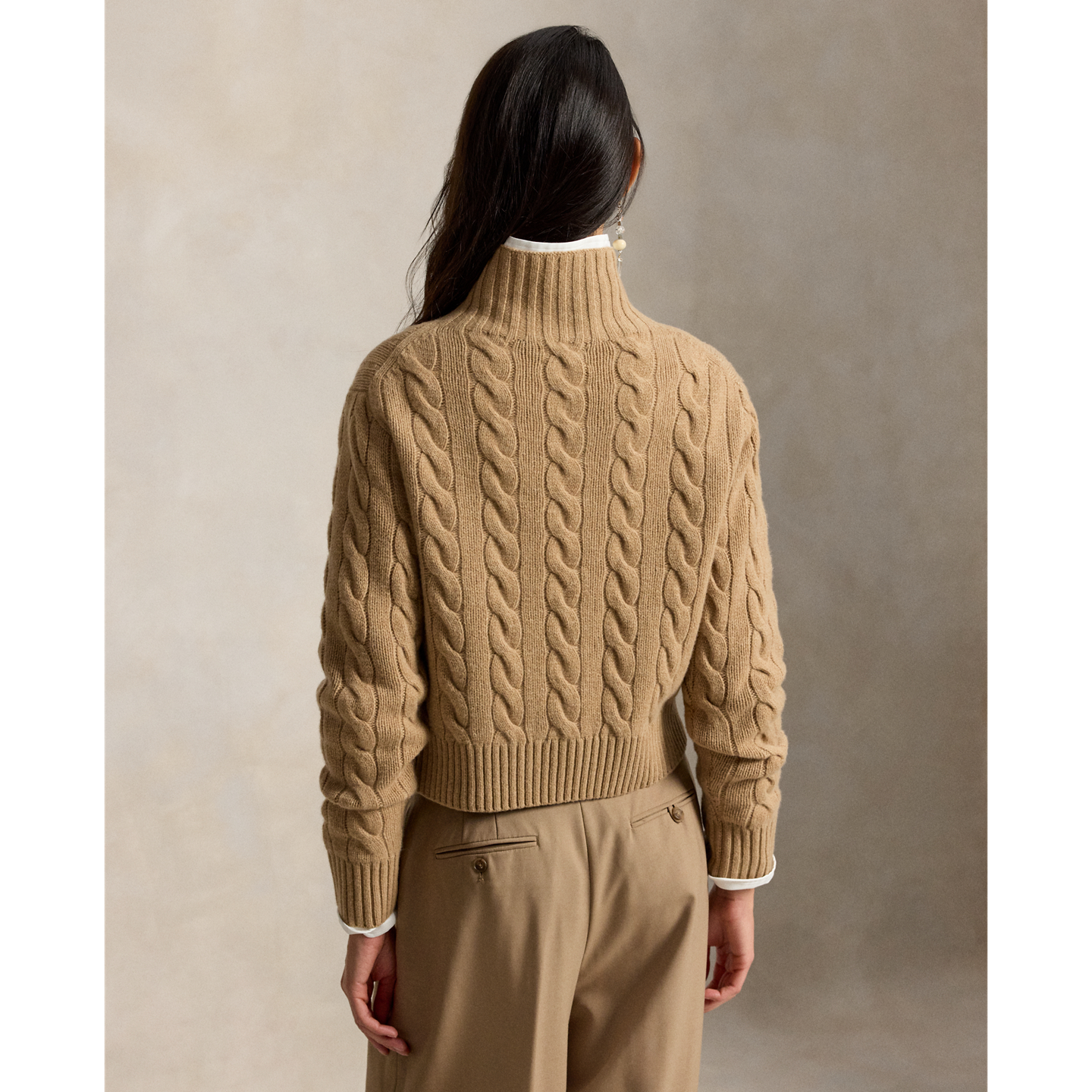 Женская водолазка Ralph Lauren из шерсти и кашемира, вязка косами, цвет: Верблюжий меланжевый — фото 2