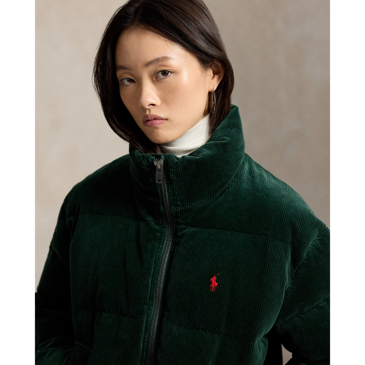 Женская куртка Ralph Lauren Corduroy Down Puffer, цвет: Сосновый — фото 3