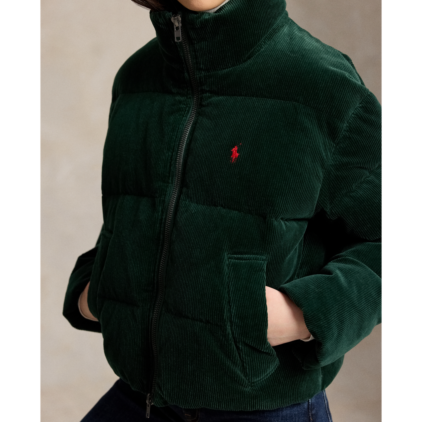 Женская куртка Ralph Lauren Corduroy Down Puffer, цвет: Сосновый — фото 4