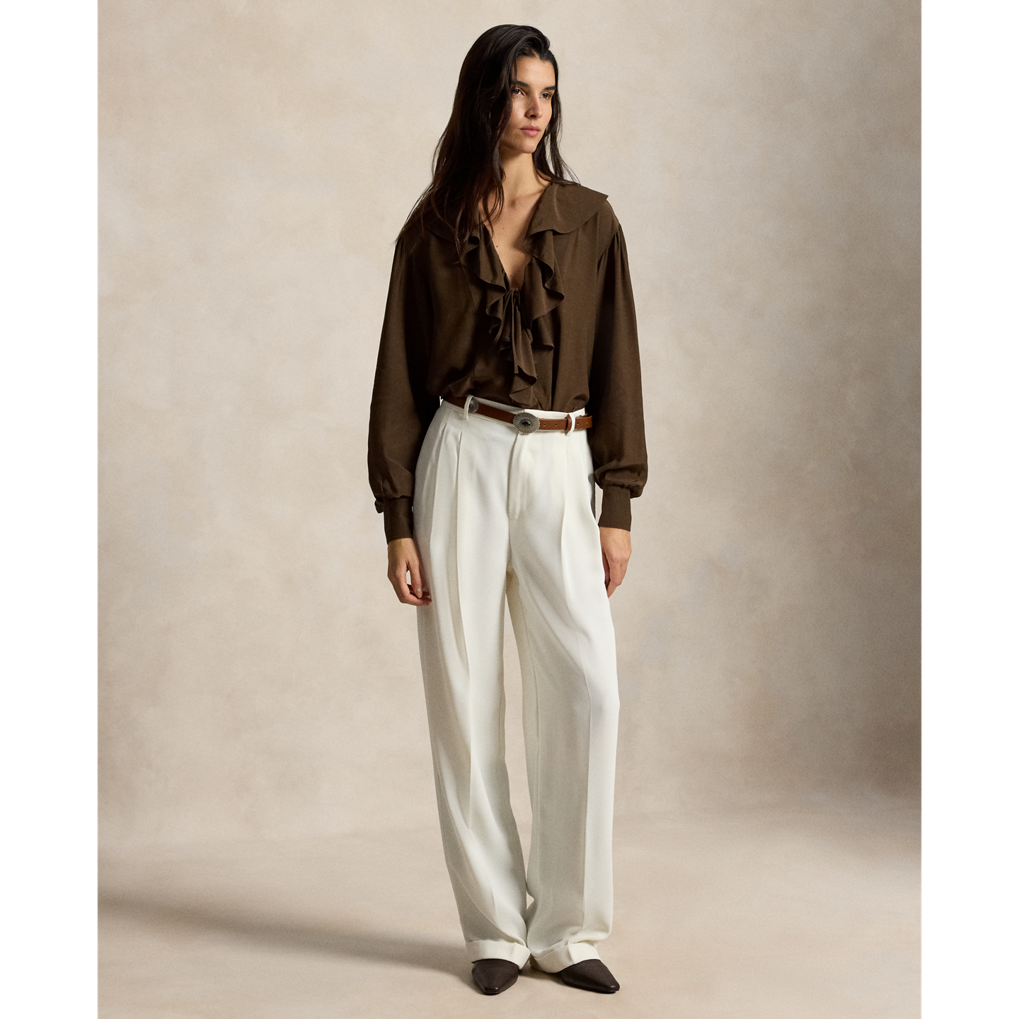 Женская рубашка Ralph Lauren Ruffled Crepe, цвет: Тёмный коричневый — фото 1
