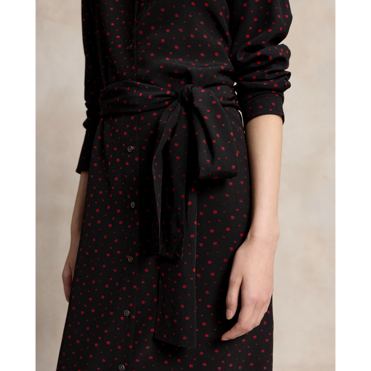 Женское платье Ralph Lauren Printed Crepe Tie-Waist Shirtdress, цвет: Разноцветный чёрный красный — фото 4