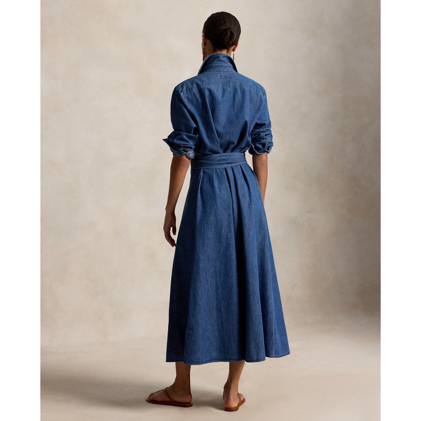 Женское платье Polo Ralph Lauren Chambray Tie-Waist Shirtdress, цвет: Шамбре синий — фото 2