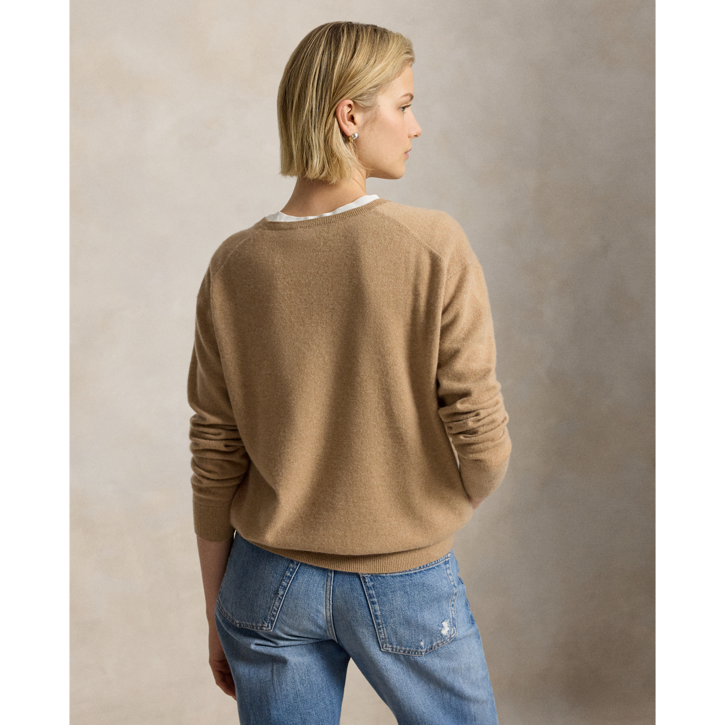 Женский свитер Ralph Lauren Cashmere V-Neck, цвет: Верблюжий меланжевый — фото 2