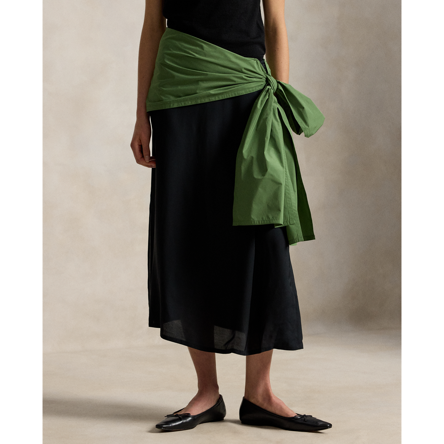 Женские юбки Polo Ralph Lauren Taffeta-Sash Maxiskirt, цвет: Чёрный / Зелёный — фото 1