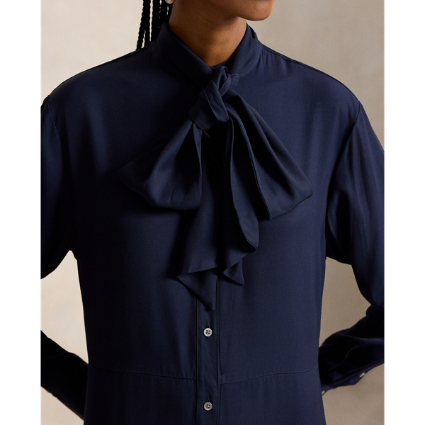 Robe-chemise lavalli&egrave;re en serg&eacute;