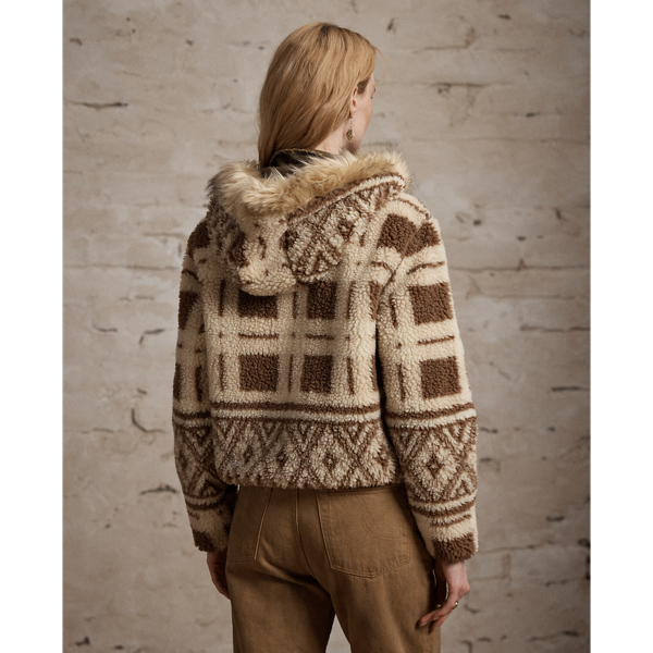 Veste en molleton et fausse fourrure