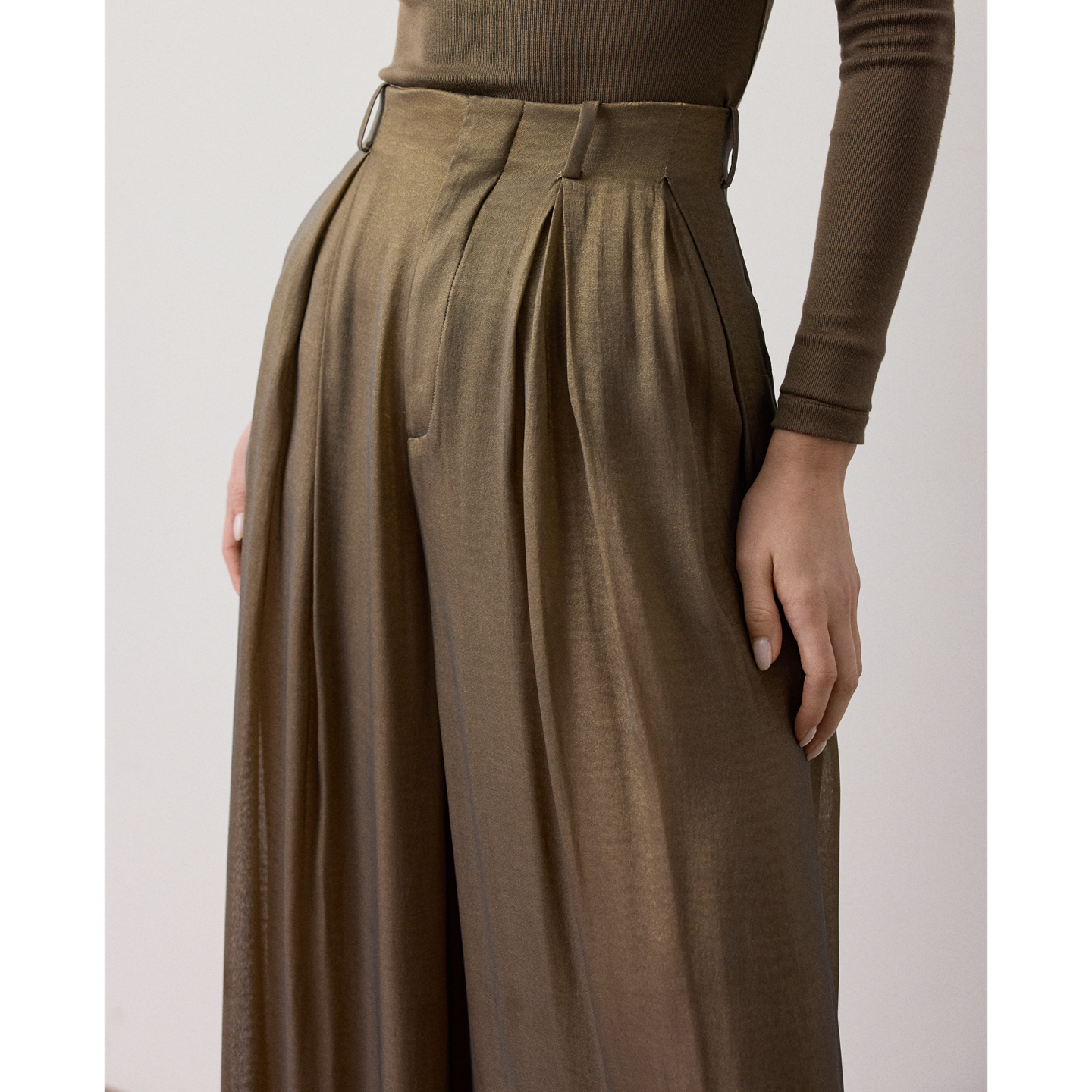 Женские брюки Ralph Lauren Greer Lamé Pleated, цвет: Состаренный латунный — фото 3