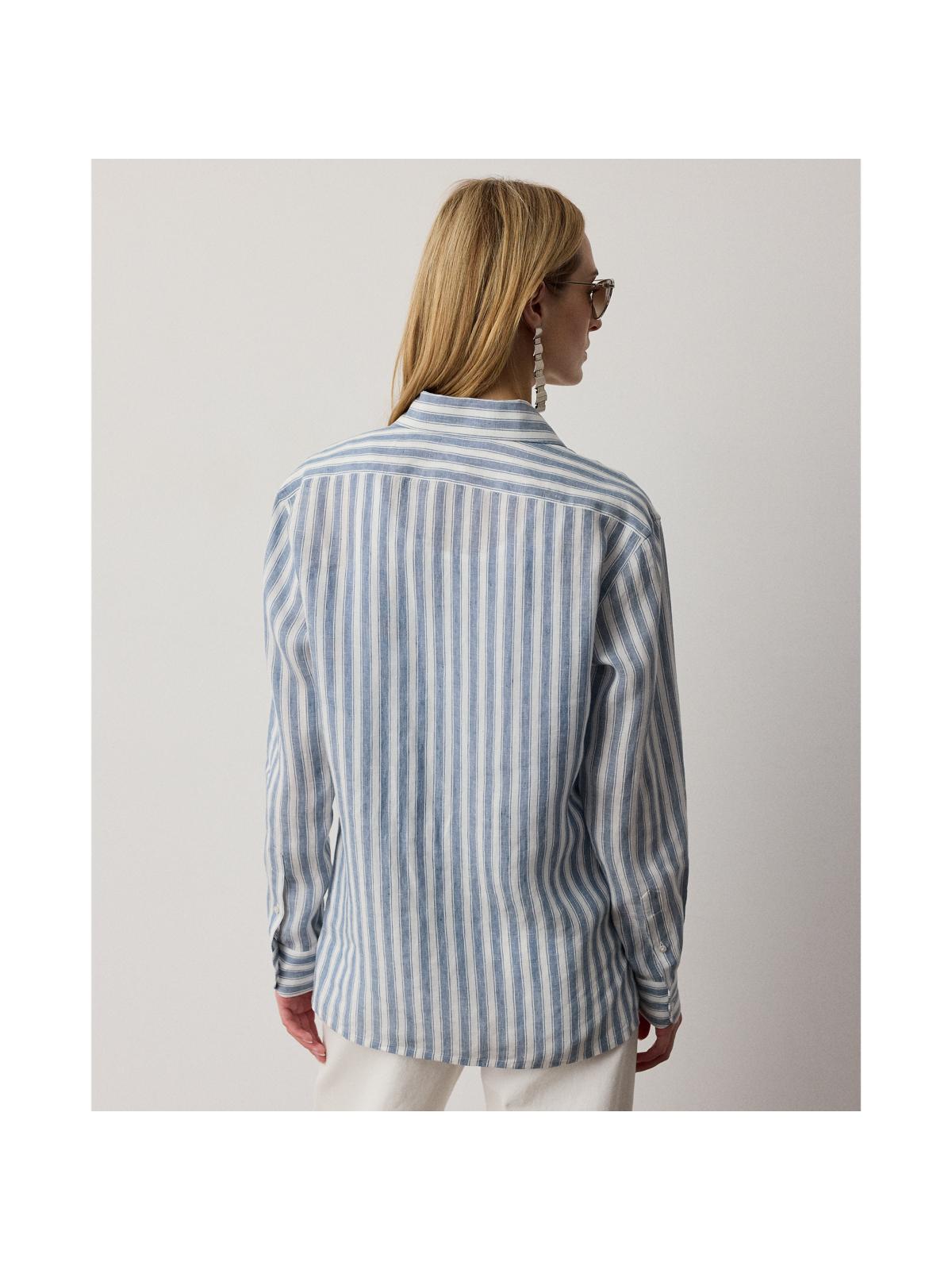 Женские рубашки Ralph Lauren Capri Relaxed Fit Striped Linen Shirt — фото 2