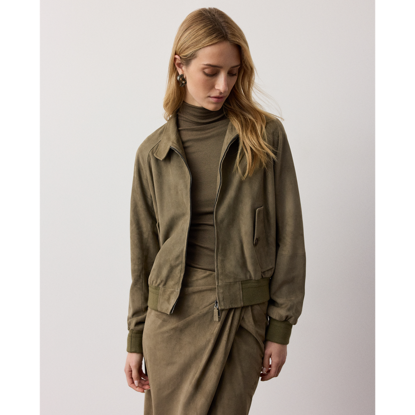 Женская куртка Ralph Lauren Perrie Lamb-Suede, цвет: Светлый кипарисовый — фото 4