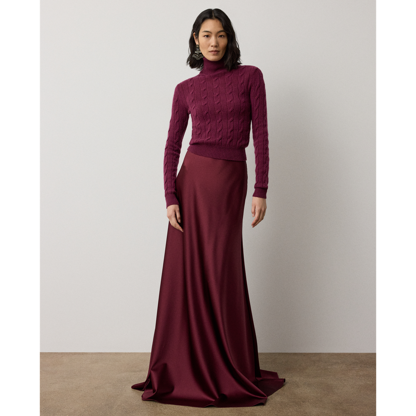 Женский свитер Ralph Lauren Cable-Knit Cashmere Turtleneck, цвет: Carmine — фото 1