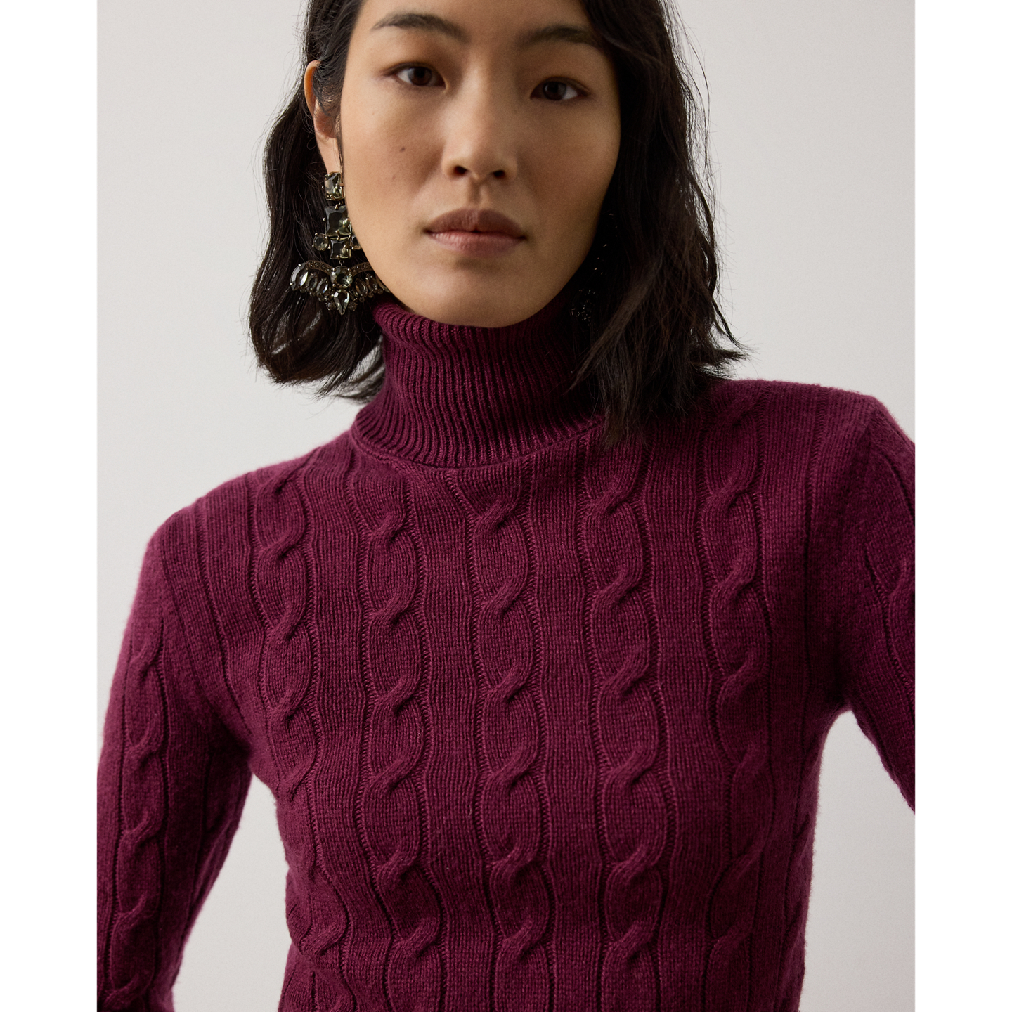 Женский свитер Ralph Lauren Cable-Knit Cashmere Turtleneck, цвет: Carmine — фото 3