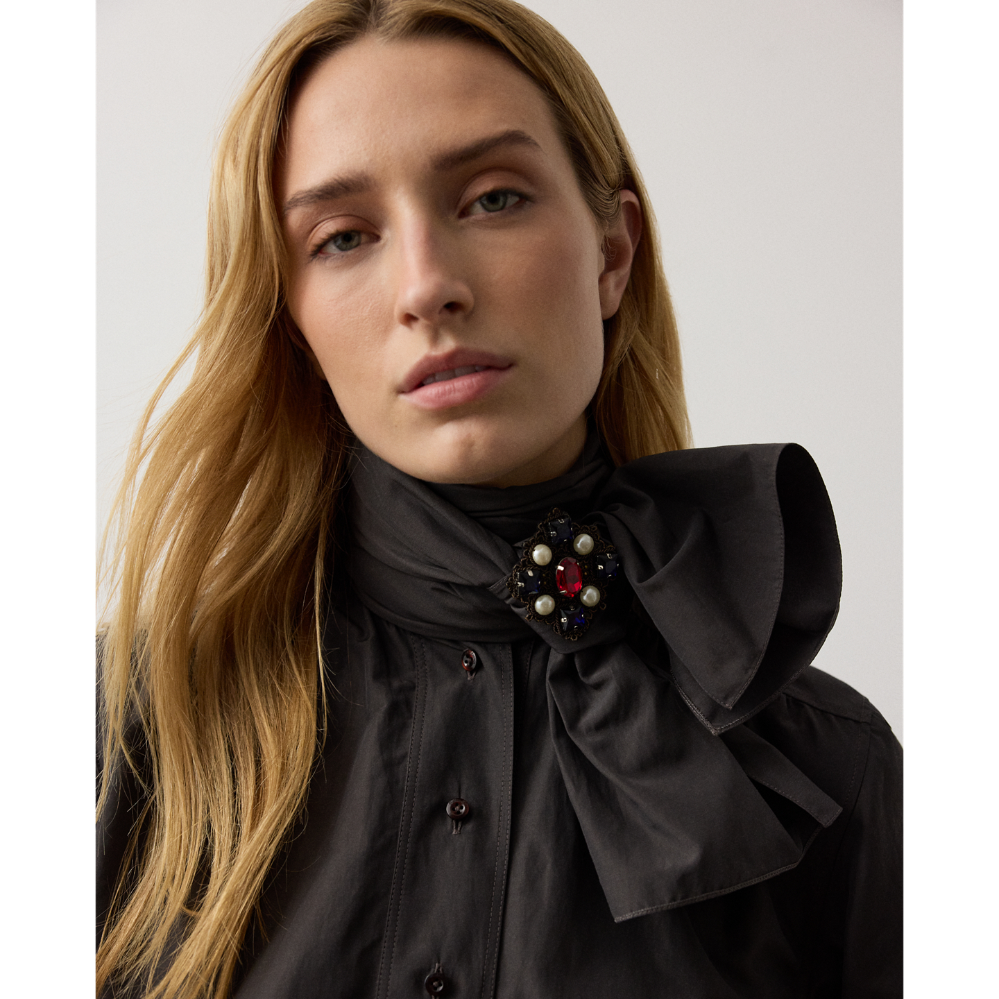 Женская блузка Ralph Lauren Dara Tie-Neck Poplin Blouse, цвет: Шоколадный — фото 3